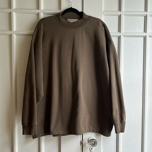 Fear of god essentials brown relaxed sweatshirt